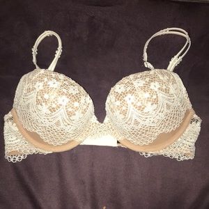 Victorias Secret push up bra